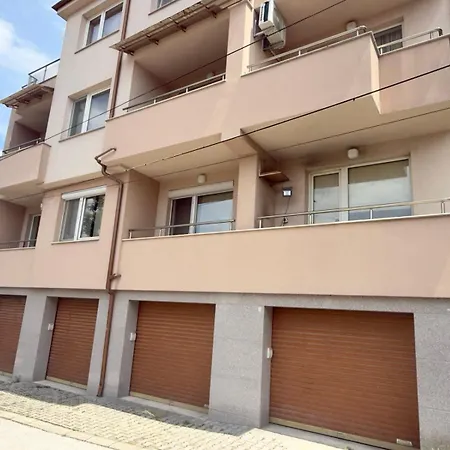 Gabar With Garage Апартаменты